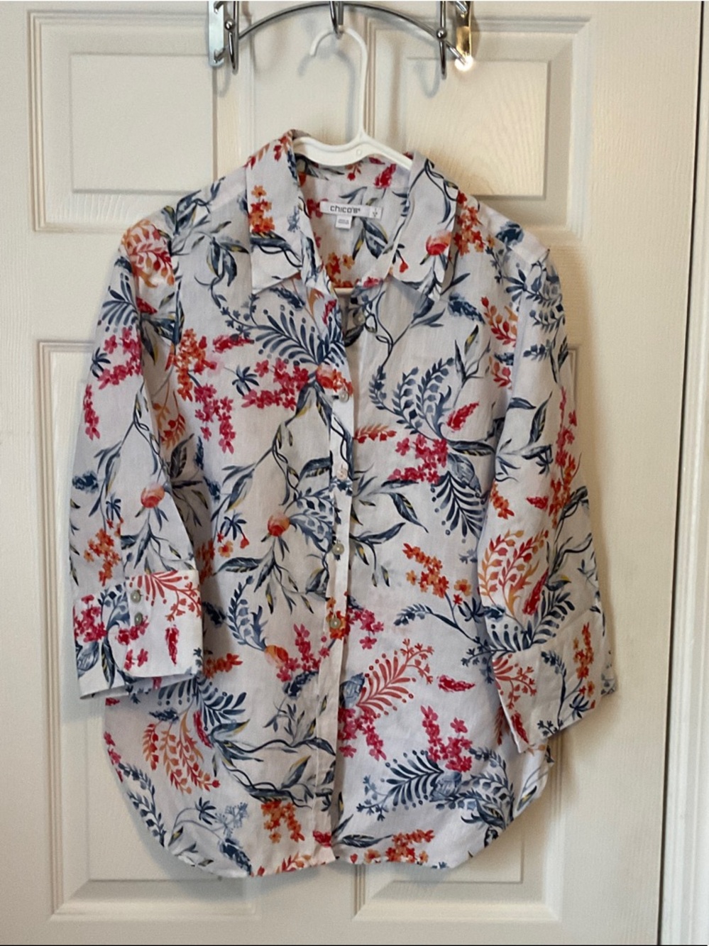 Chico's Women's 100% Linen Floral 3 Quarter Sleeves Button Down Top Size 8